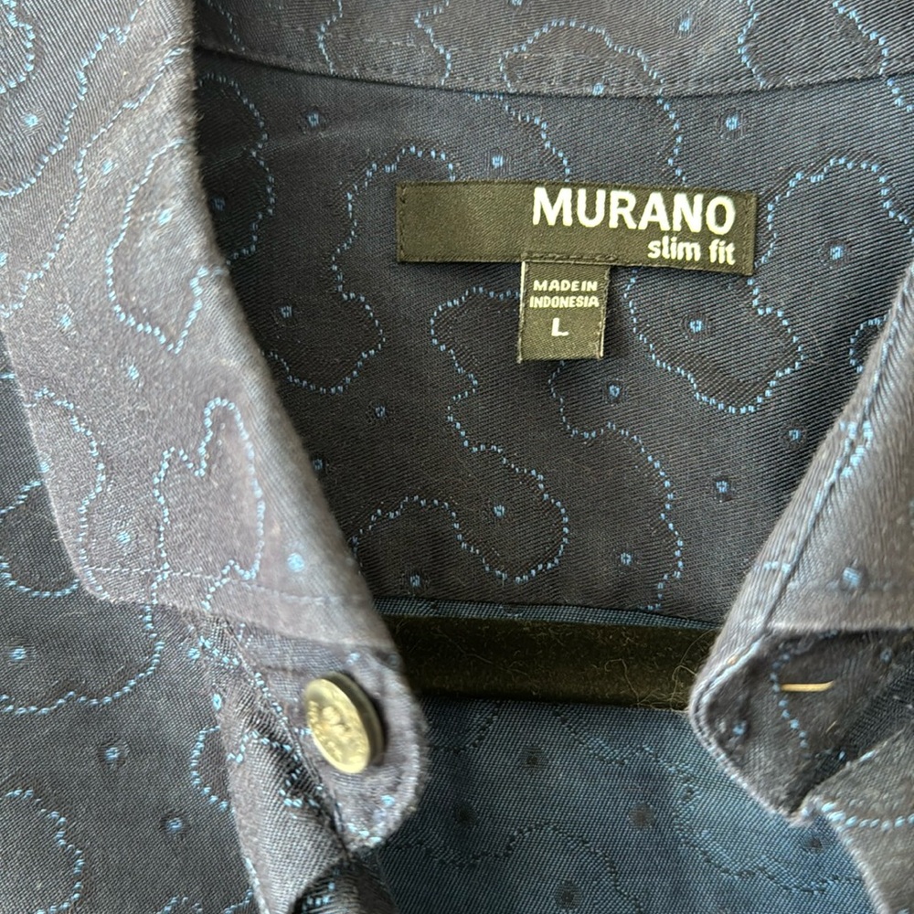 Button up - Picture 3 of 4